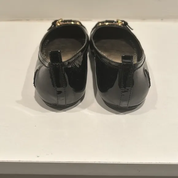 Patent leather girls flats
