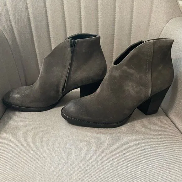 Paul Green Distressed Grey Western Scallop Boots