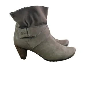 Paul Green Naomi greige nubuck heeled ankle boots