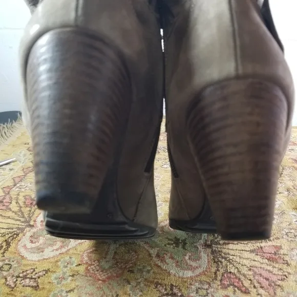 Paul Green Naomi greige nubuck heeled ankle boots
