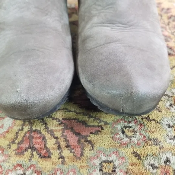 Paul Green Naomi greige nubuck heeled ankle boots