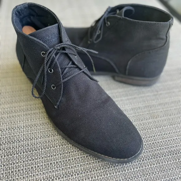 Perry Ellis Portfolio Men’s Canvas Dress Shoes