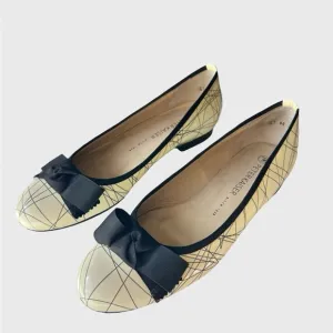 PETER KAISER PATENT LEATHER FLATS W BOW, abstract artistic design, Bow Detail