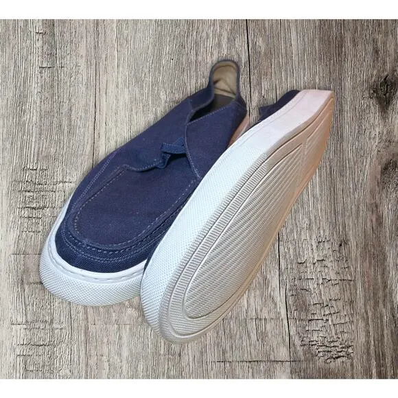 Peter Millar men’s blue breeze canvas shoes. Size 10. Navy blue