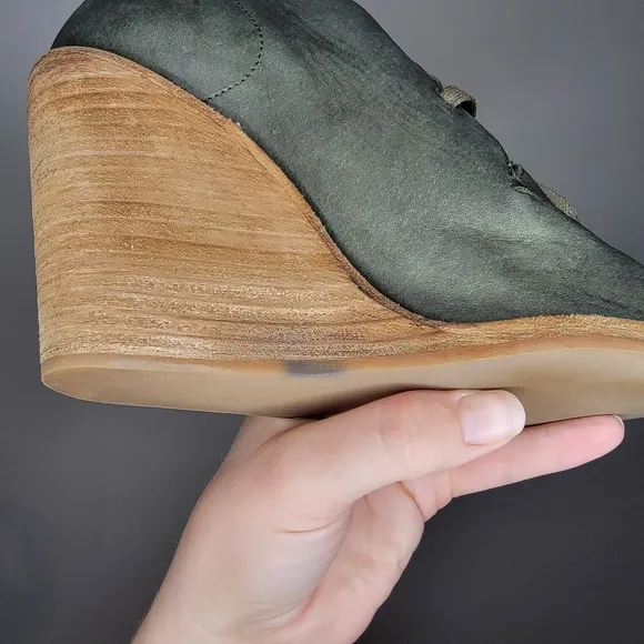 Peter Nappi Romeo Wedge Heeled boots in militare olive green leather lac…