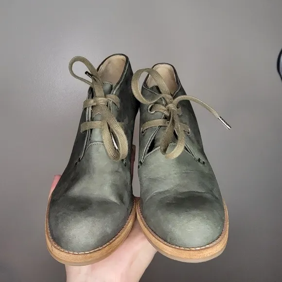 Peter Nappi Romeo Wedge Heeled boots in militare olive green leather lac…
