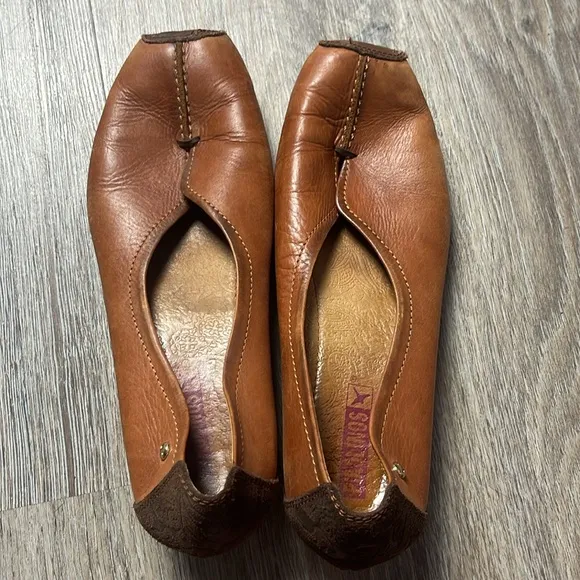 Pikolinos Leather Shoes (Ballet style toe) Size 8-8.5