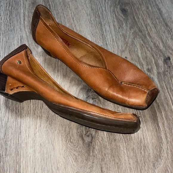 Pikolinos Leather Shoes (Ballet style toe) Size 8-8.5