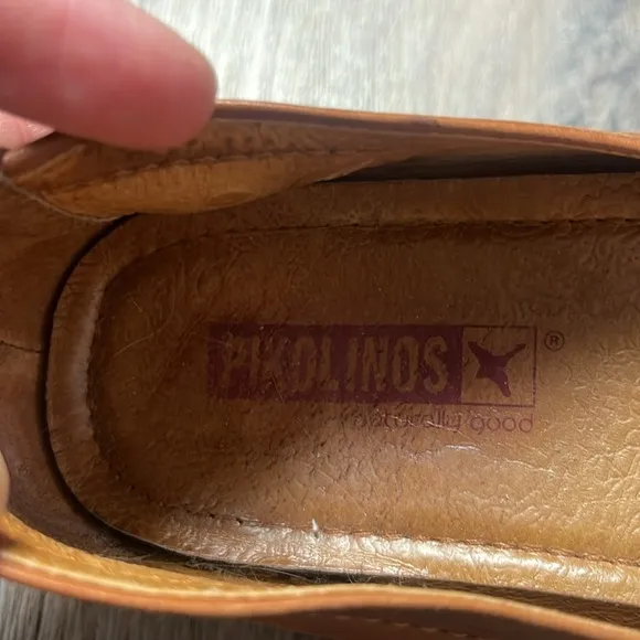 Pikolinos Leather Shoes (Ballet style toe) Size 8-8.5