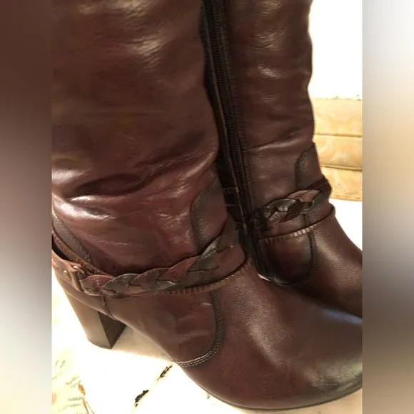 Pikolinos NWOT Brown ankle braid 2.5” heeled boots size 41(10 US)