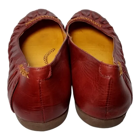Pikolinos Pleated Leather Flats Sz 42(11.5-12)