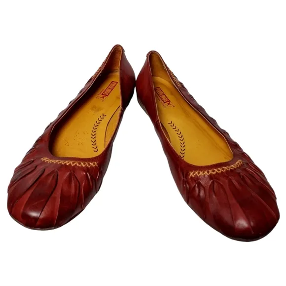 Pikolinos Pleated Leather Flats Sz 42(11.5-12)