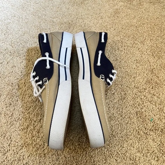 Polo Ralph Lauren men’s SZ 12D grand canvas boat shoes.