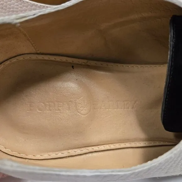 Poppy Barley Women's Beige and Black Eyelet Oxford Shoes