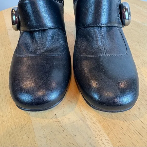 Prada | Black Leather Heeled Boots, 38