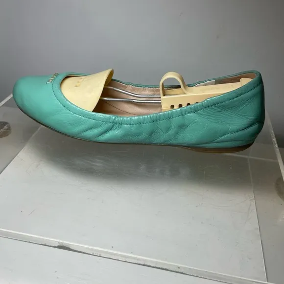 PRADA women flats leather sz 38