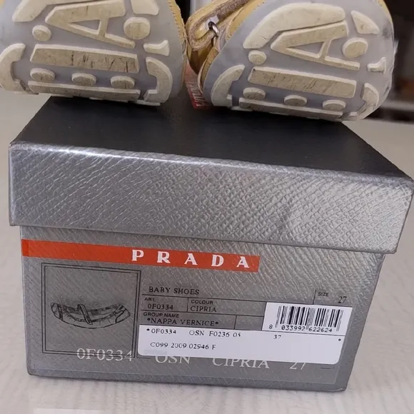 Prada Yellow/ Beige Girls Patent Leather Ballet Flats Sz EU 27/ US 9