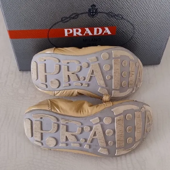 Prada Yellow/ Beige Girls Patent Leather Ballet Flats Sz EU 27/ US 9