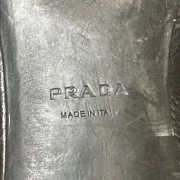 Prada Black Patent Leather Women’s Sz EU 35.5 Slip On Ballet Flats