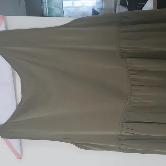Pretty EILEEN FISHER Silk 👗