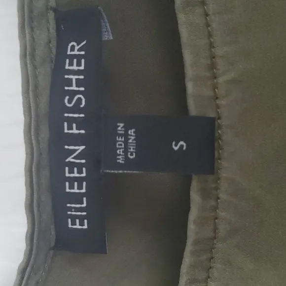 Pretty EILEEN FISHER Silk 👗