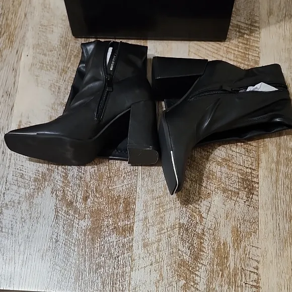 PrettyLittleThing Silver and Black Heeled Boots with Smooth Vamp