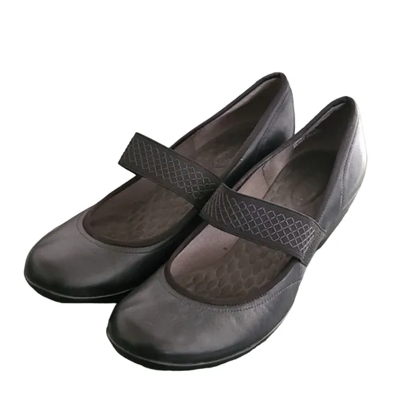 Privo Clarks Broom Mary Jane Wedge Heels 9.5 Black Leather Comfort Shoes