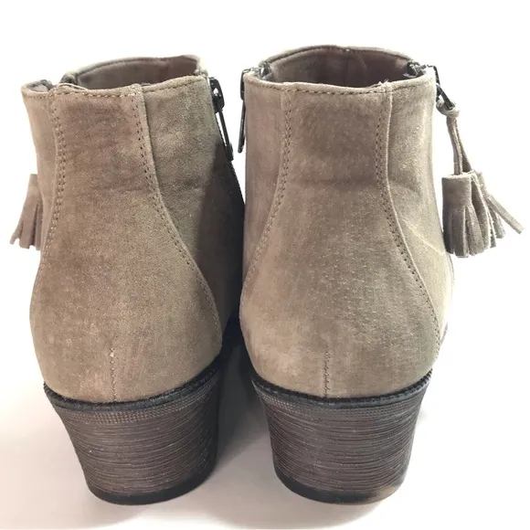 Propet Women's Grey Rebel Suede Leather Heeled Ankle Boots with Tassel Size 7
