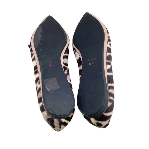 {Pura Lopez} Zebra Flats