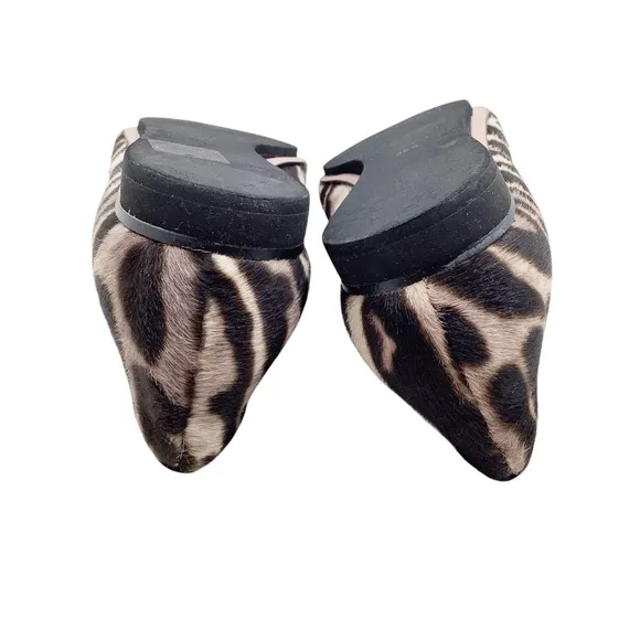 {Pura Lopez} Zebra Flats