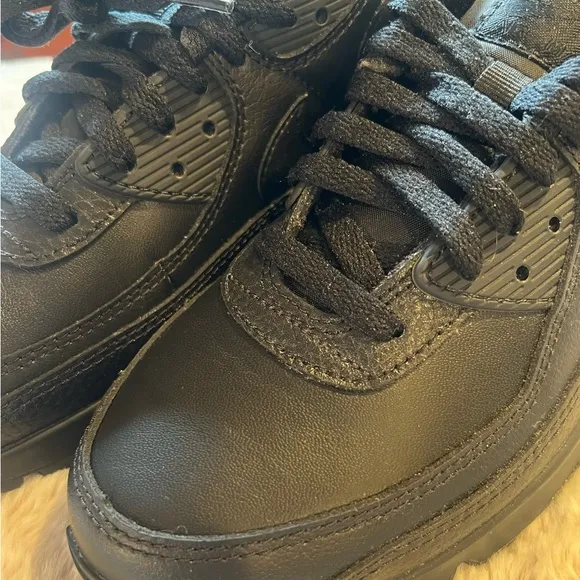 Rare Nike Men's Air Max 90 Triple Black Leather Sneakers