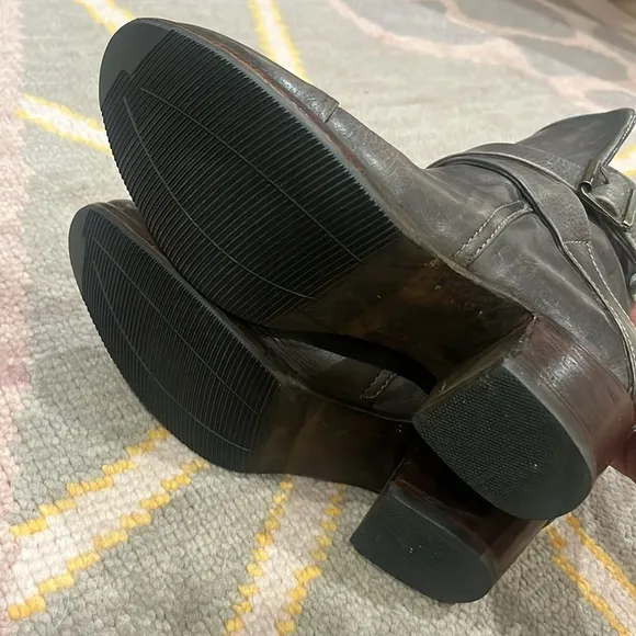 Rare SF brand gray buckle boot