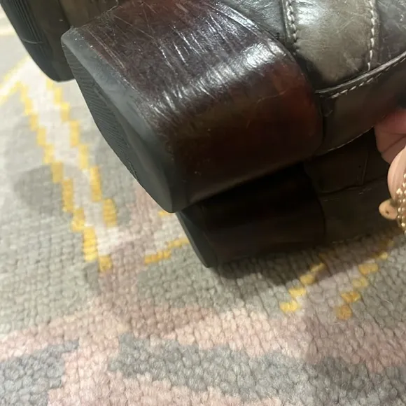 Rare SF brand gray buckle boot