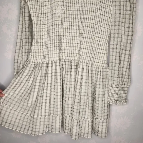 Rebecca Vallance Misty Long Sleeve Mini Smocked Plaid Gauzy Dress Size 8