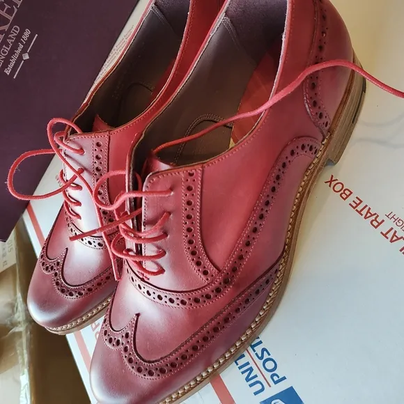 Red Leather Oxford Shoes with Brogue Detailing