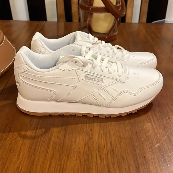 Reebok CL Harman Run leather shoes sneakers new CM9940 Women’s Size 9.5 white