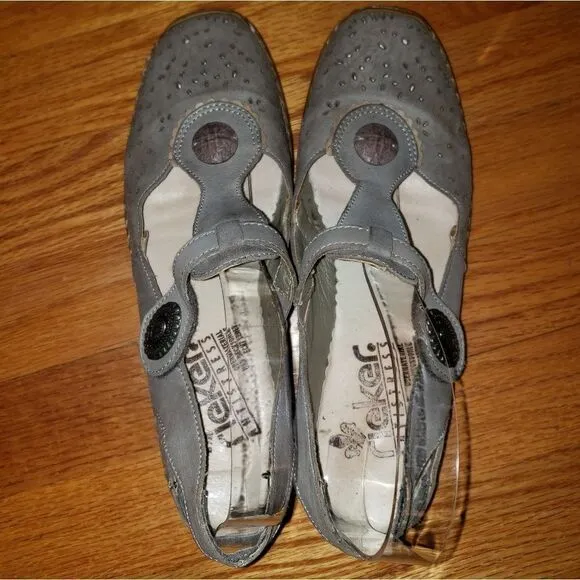 Rieker Antistress gray leather flats