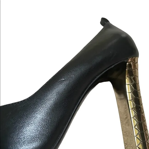 Roberto Cavalli Black Leather Gold Honeycomb Block Heel Pumps