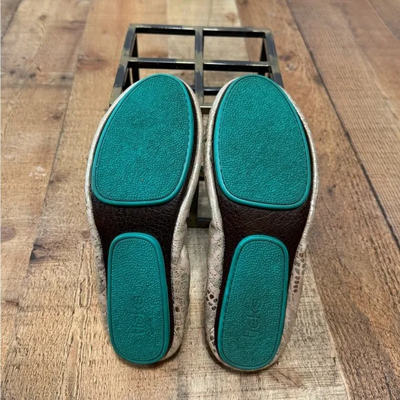 Romantic Blush Tieks by Gavrielli