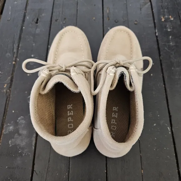 Roper Women's 6.5 Tan Suede Moccasins Lace-Up Design Gummy Sole Western Chukka