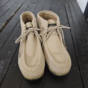 Roper Women's 6.5 Tan Suede Moccasins Lace-Up Design Gummy Sole Western Chukka