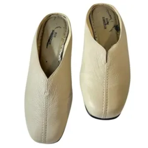 Ros Hommerson Leather Slip On Shoes Womens Beige Leather Mules Size 9.5WW