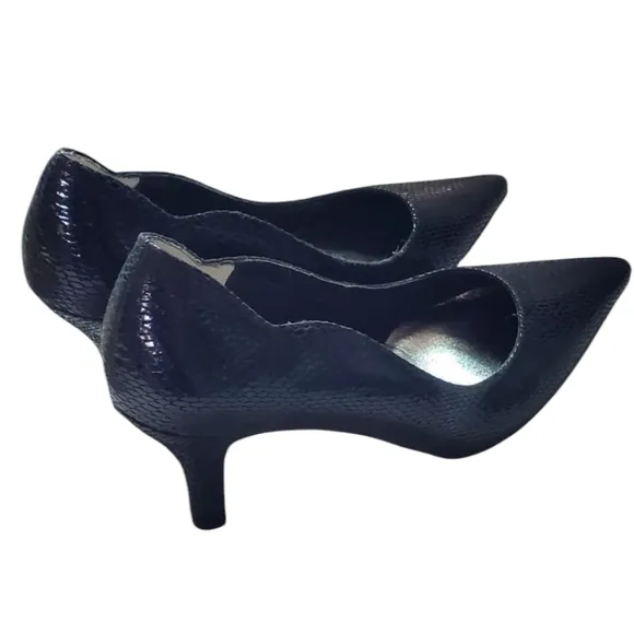 Ros Hommerson Roxy Pump Black Snake Leather Shoes. Size 9.5M.