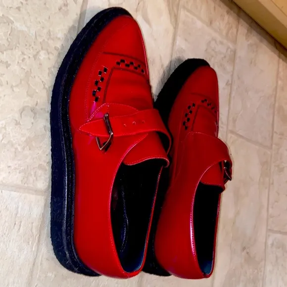 Saint Laurent Red Leather Flat