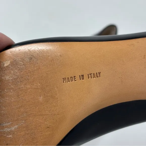 Salvatore Ferragamo Black Patent Leather Globe Flats Size 8AA