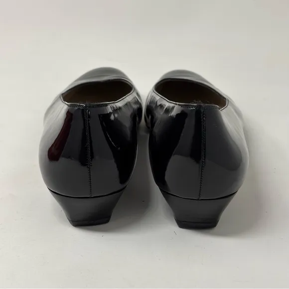 Salvatore Ferragamo Black Patent Leather Globe Flats Size 8AA