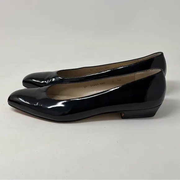 Salvatore Ferragamo Black Patent Leather Globe Flats Size 8AA