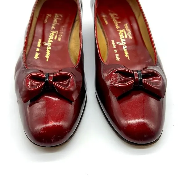 Salvatore Ferragamo Boutique Ruby Red Patent Leather Flats with Bows Size 6