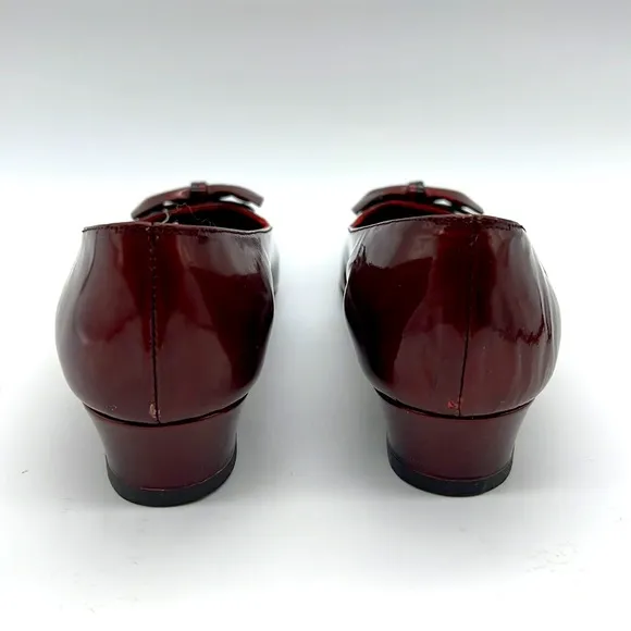 Salvatore Ferragamo Boutique Ruby Red Patent Leather Flats with Bows Size 6