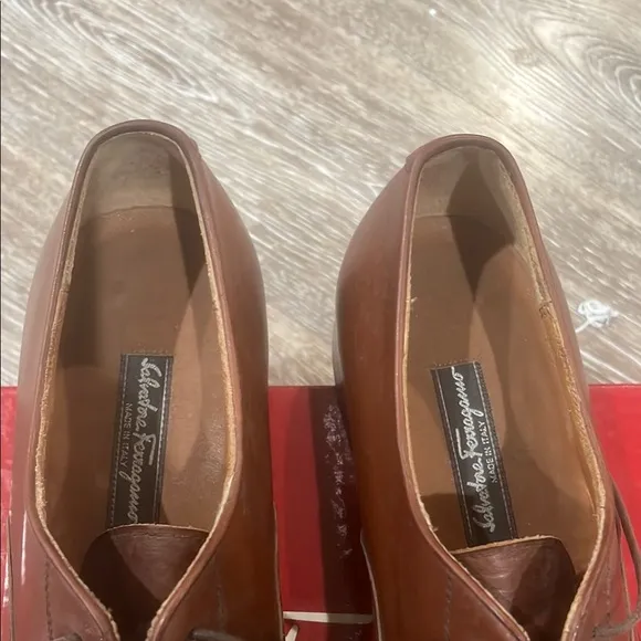 Salvatore Ferragamo Brown Leather Oxford Shoes